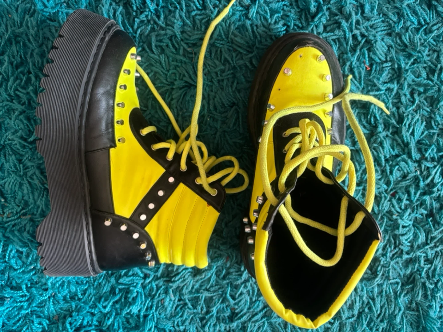 Yellow & Black Studded Platform Boots Size 9 - photo 2