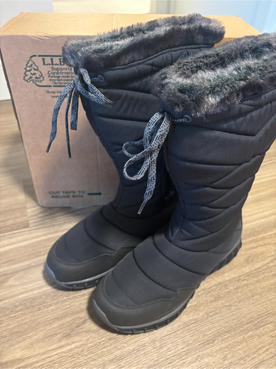 L.L.Bean Snowfield Boots Size 10 Black