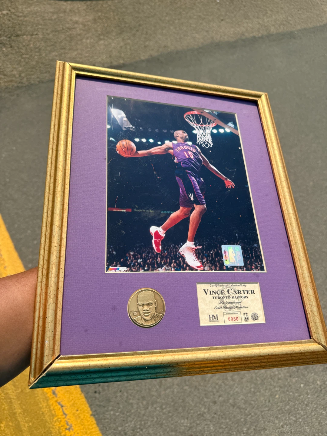 VINCE CARTER TORONTO RAPTORS LIMITED EDITION W/ COA - photo 2