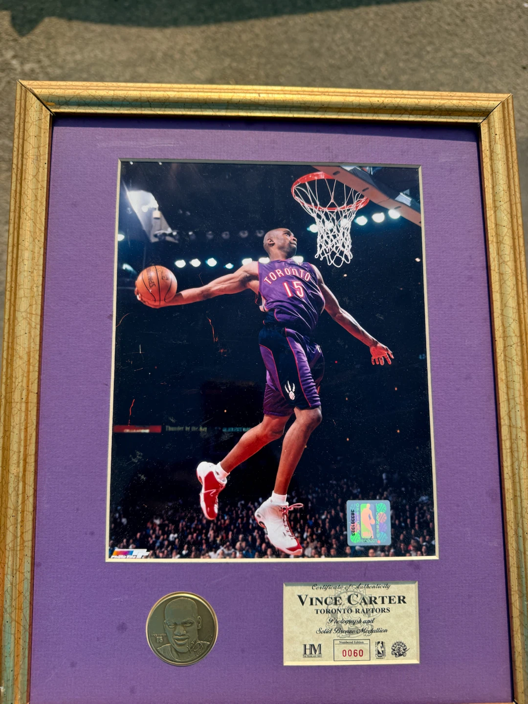VINCE CARTER TORONTO RAPTORS LIMITED EDITION W/ COA - photo 4
