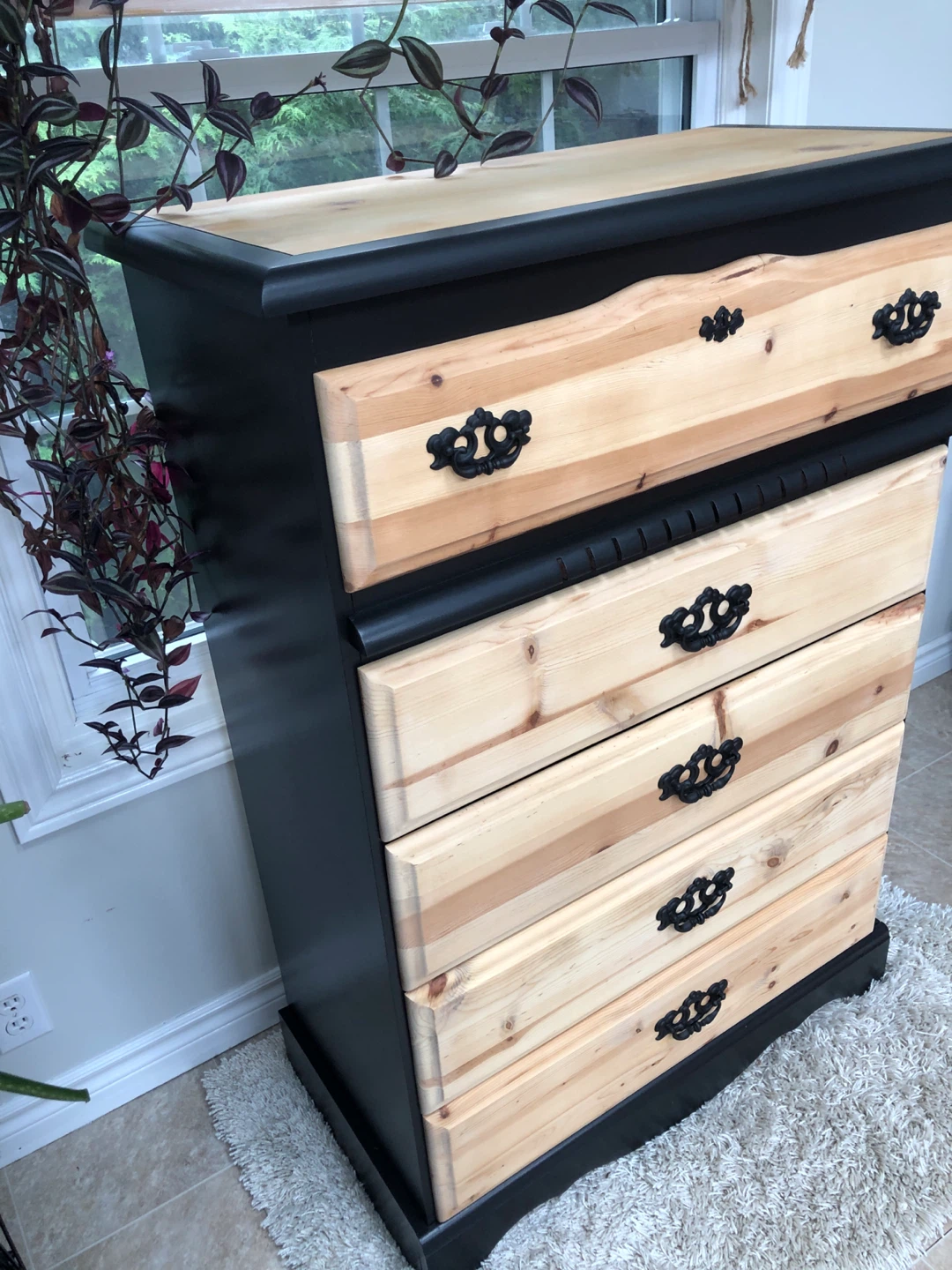Dresser, 5 drawer, refinished - photo 3