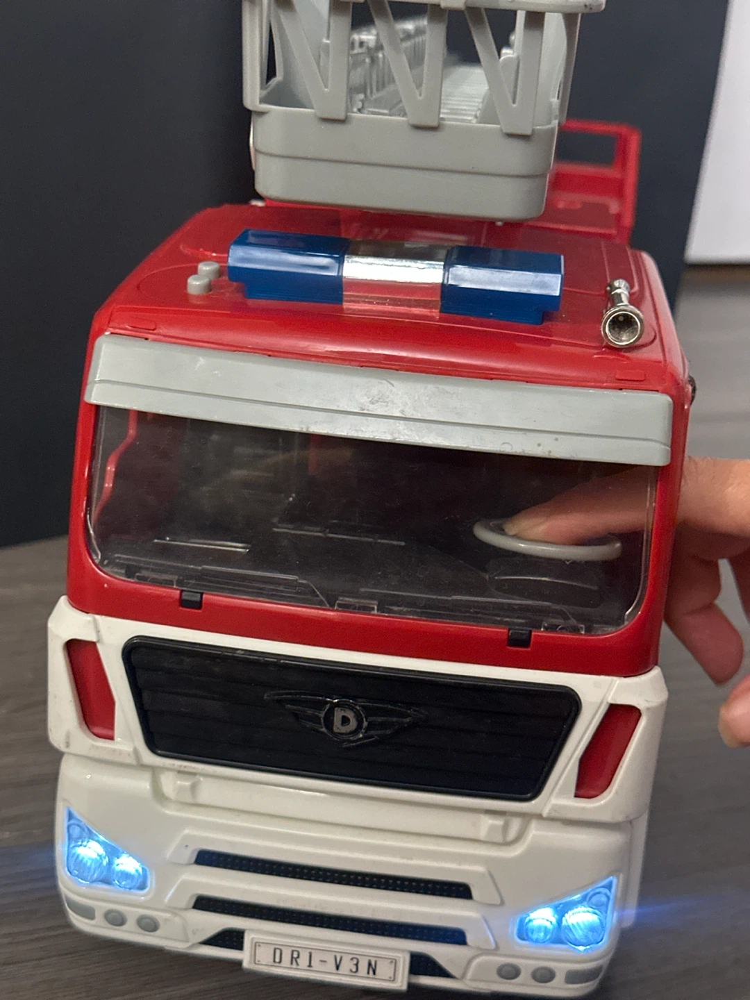 Fire Truck with Ladder, lights and sound