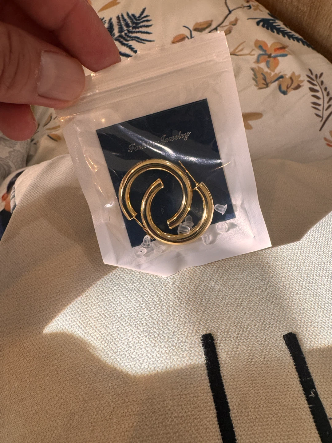Fashion Jewelry Gold Hoop Earrings - photo 2