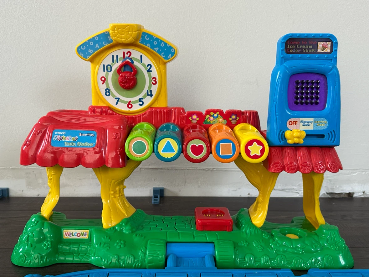 VTech Smartville Baby Station & Alphabet Train Track - photo 3