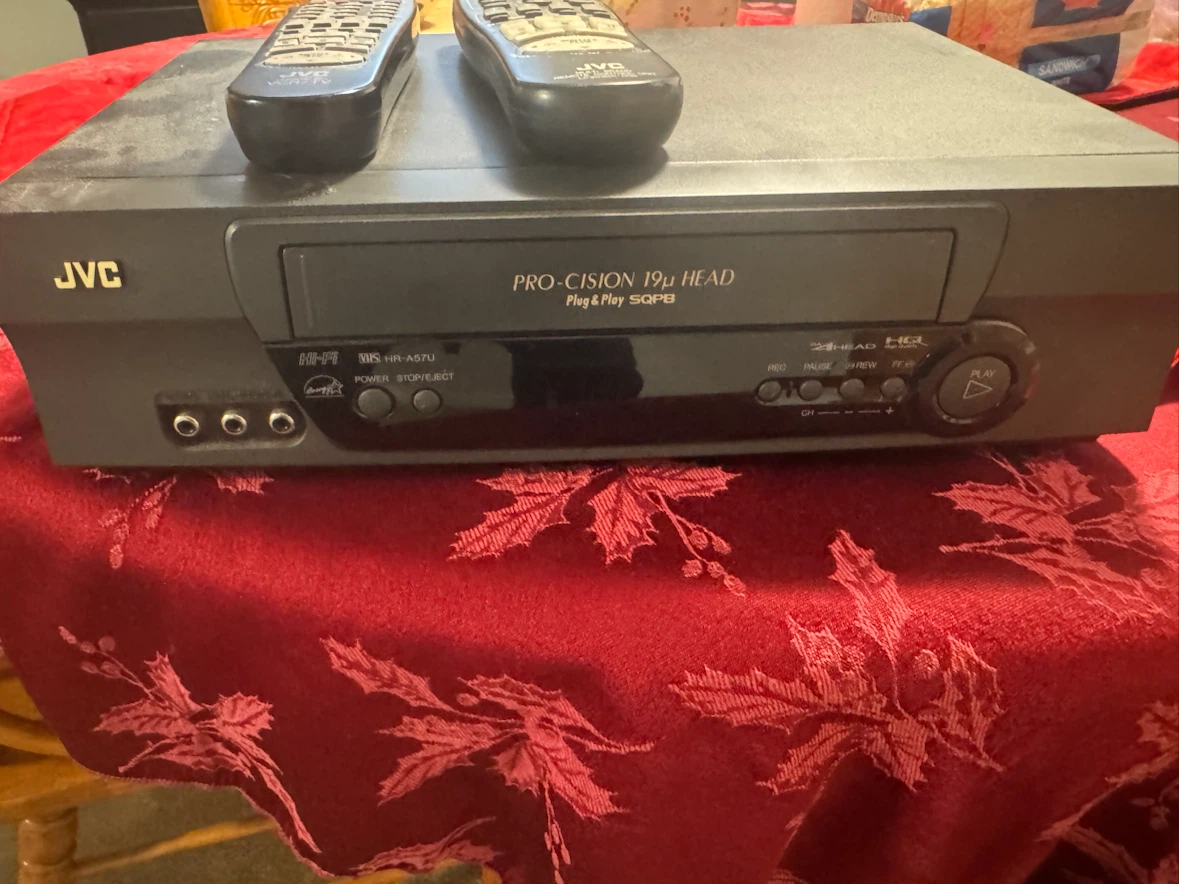JVC VHS VCR with Remote - photo 2