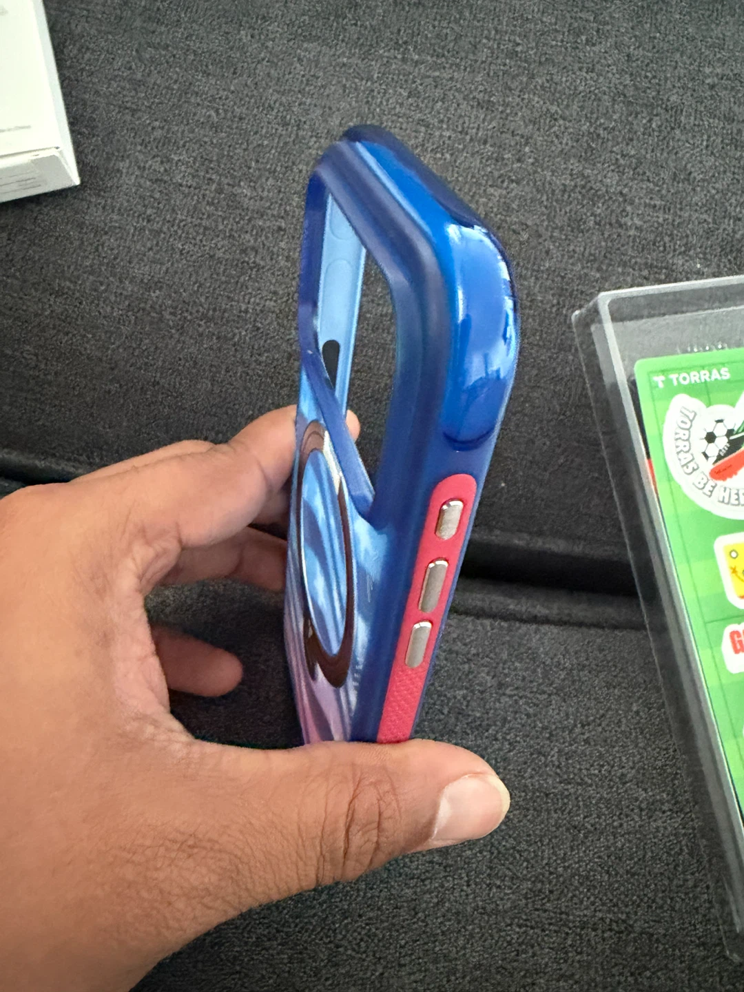 TORRAS Q3 Air Football World Cup Edition Case for iPhone 17 Pro - photo 2