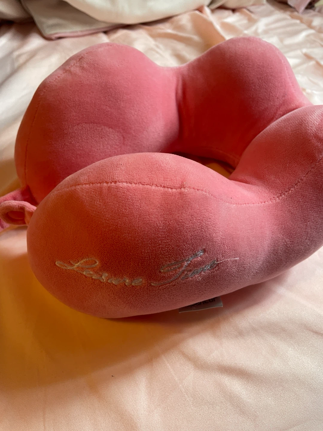 Pink Leisure Time Travel Pillow - photo 3