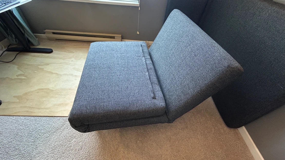 Single Chair Bed (2 available) - photo 2