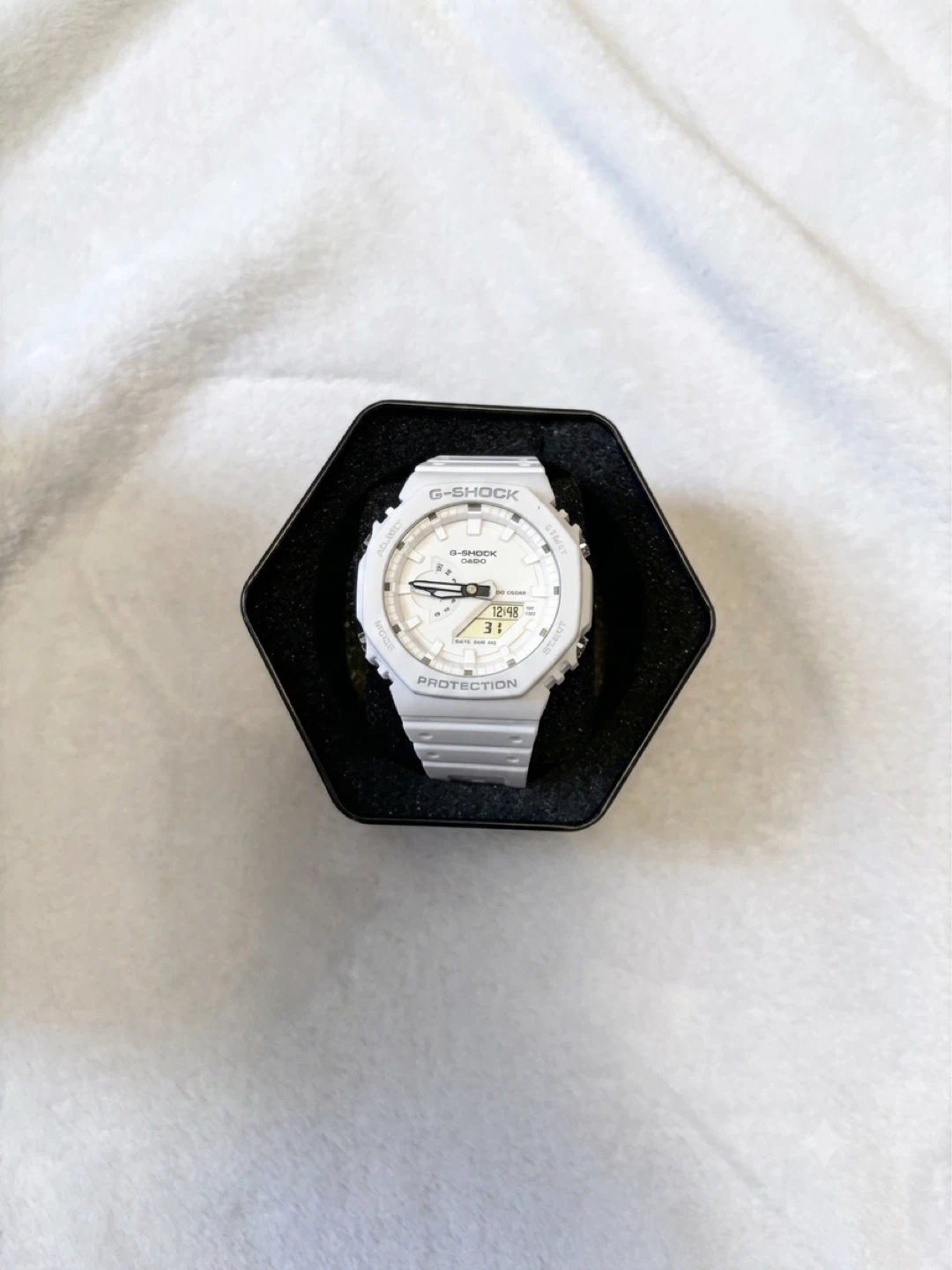 Casio G-Shock White Watch - photo 2