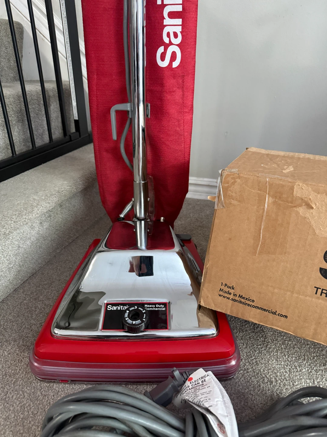 NEW Sanitaire Commercial Upright Vacuum - photo 2
