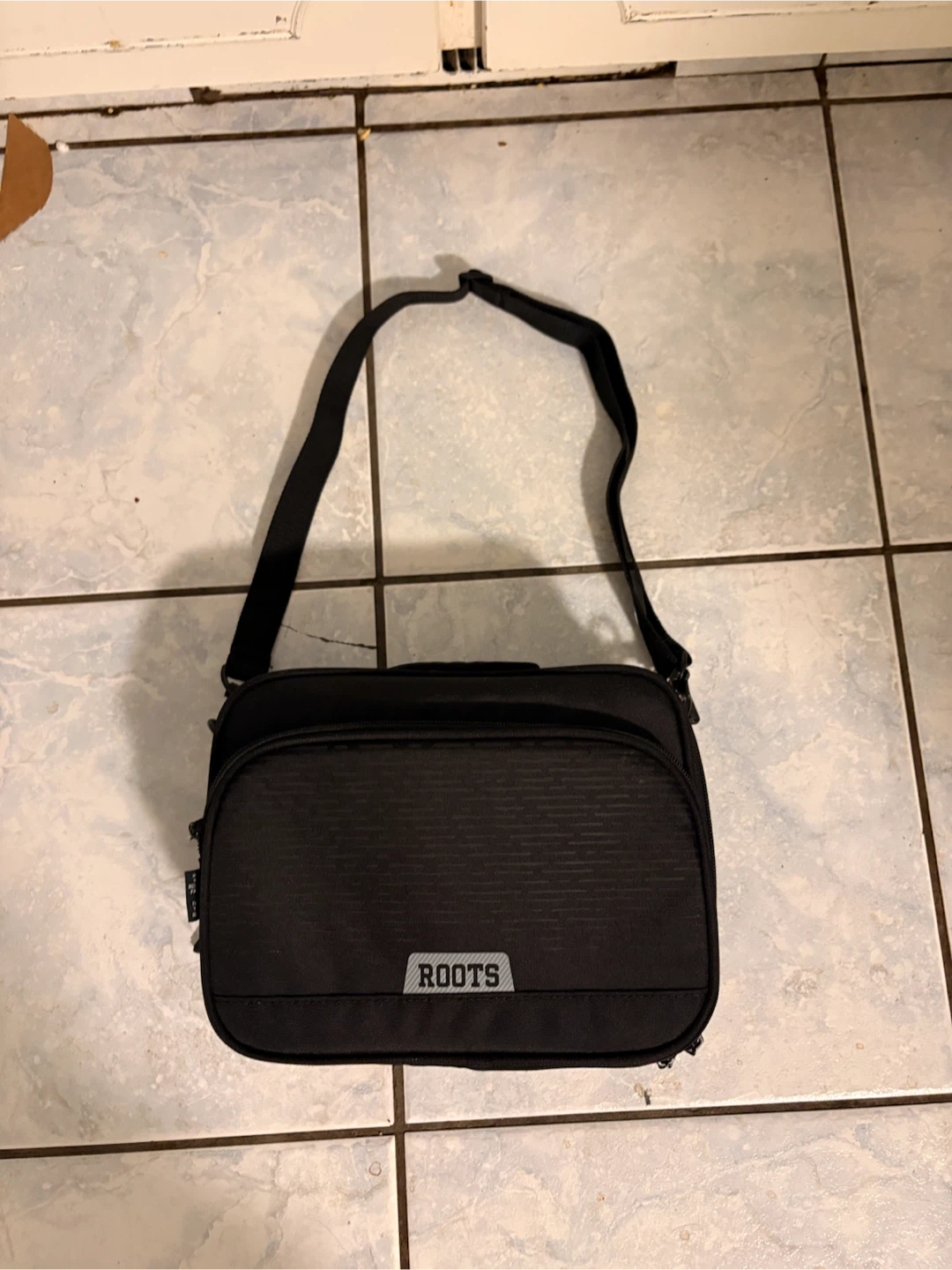 Roots Black Insulated Lunch Bag