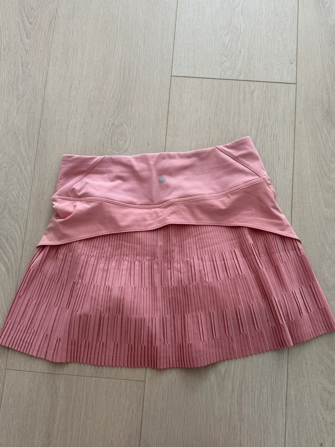 Lululemon Pleated Tennis Skirt - Size 6 - photo 3