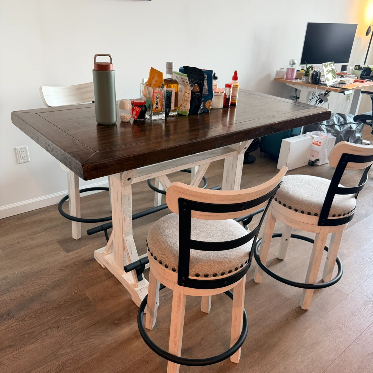 Counter Height Dining Table and 4 Barstools