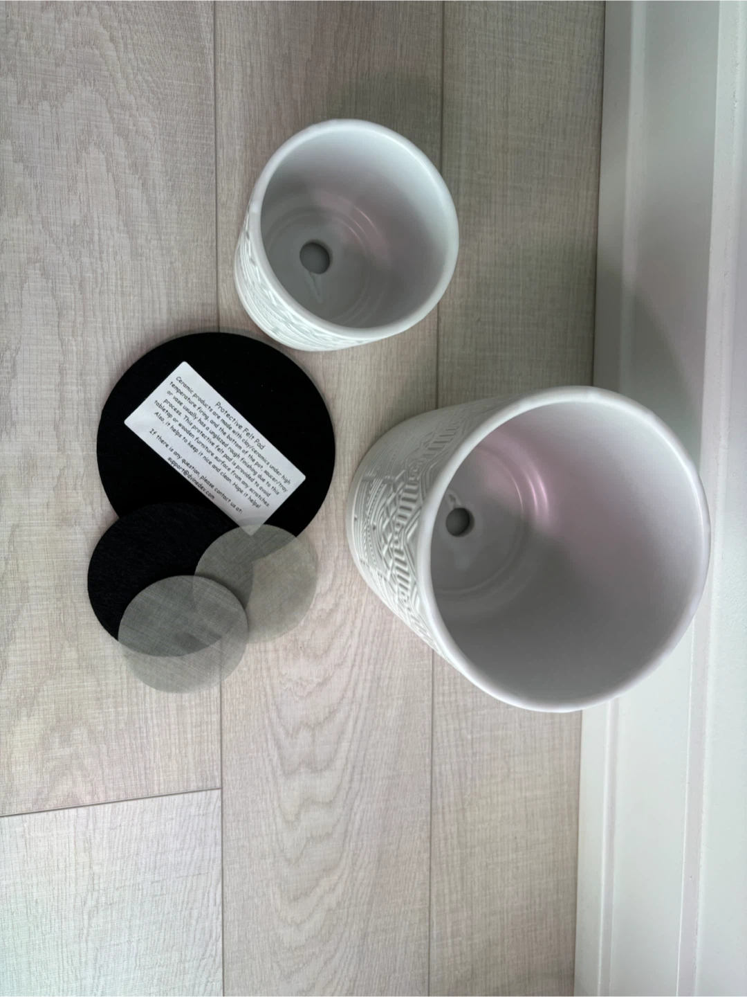 White Ceramic Planters with Saucers (Set of 2) - photo 2