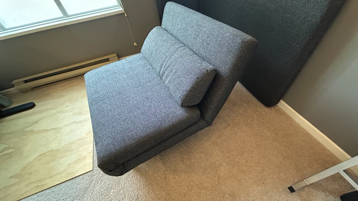 Single Chair Bed (2 available) - photo 5