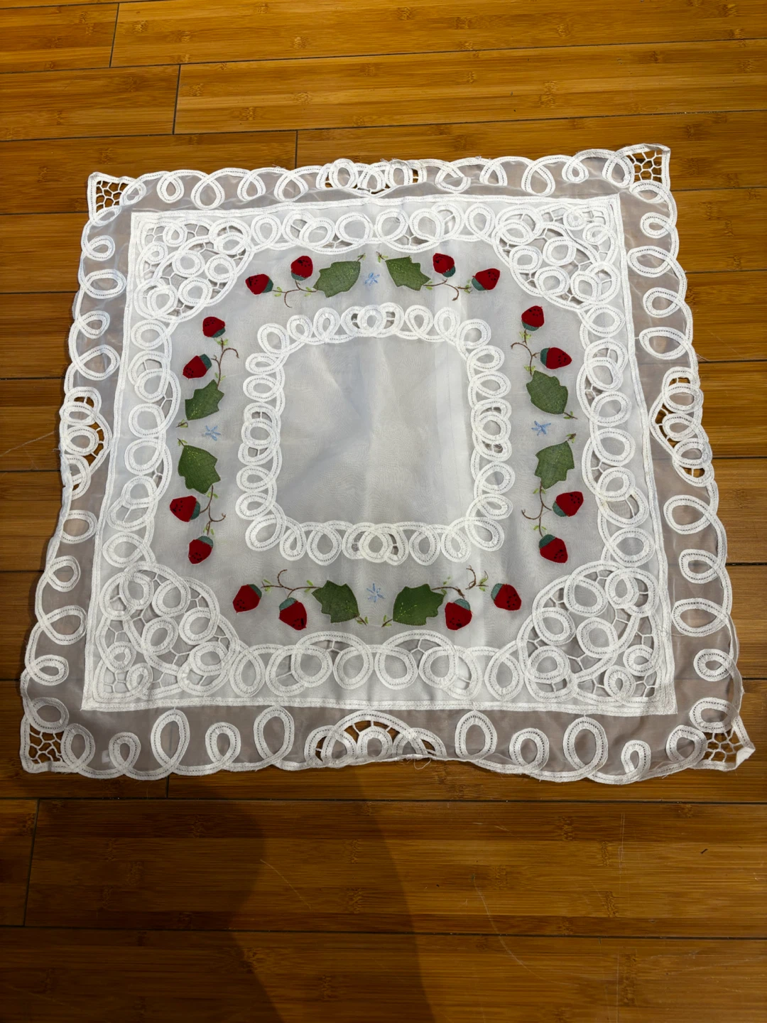 Lace pillow and tissue cover - photo 2