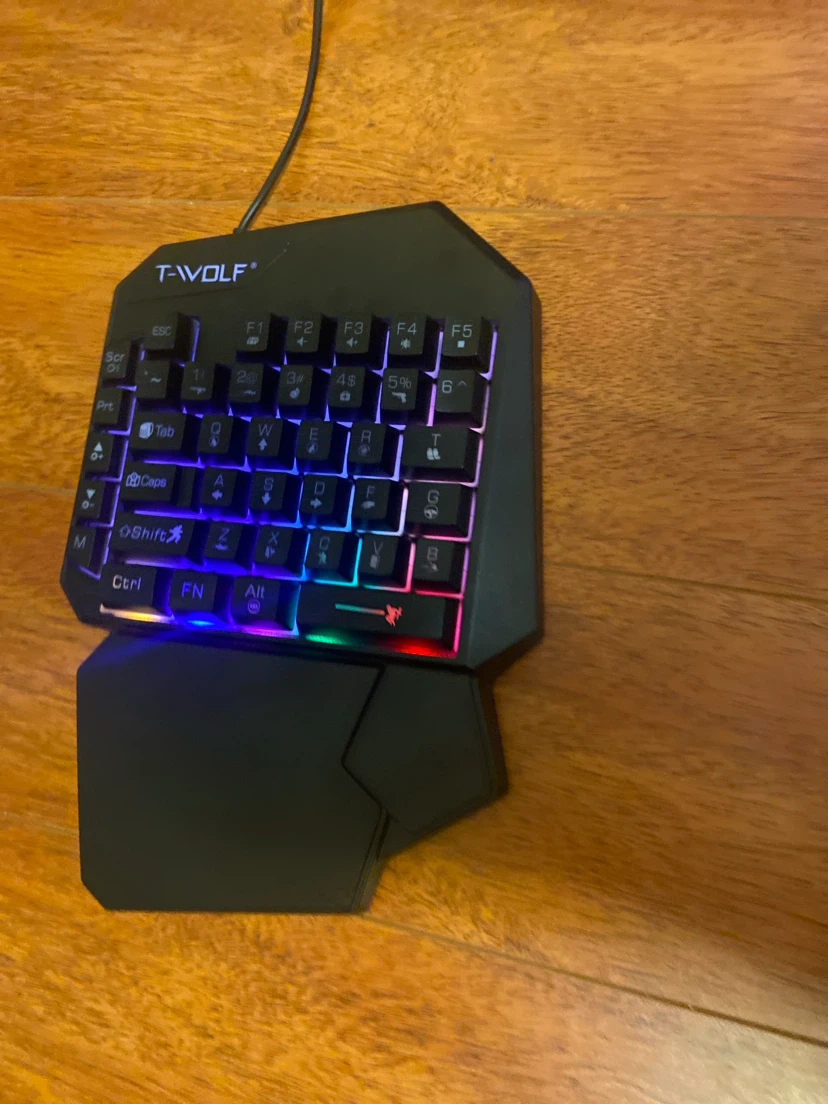 T-WOLF One Handed Gaming Keyboard - photo 3