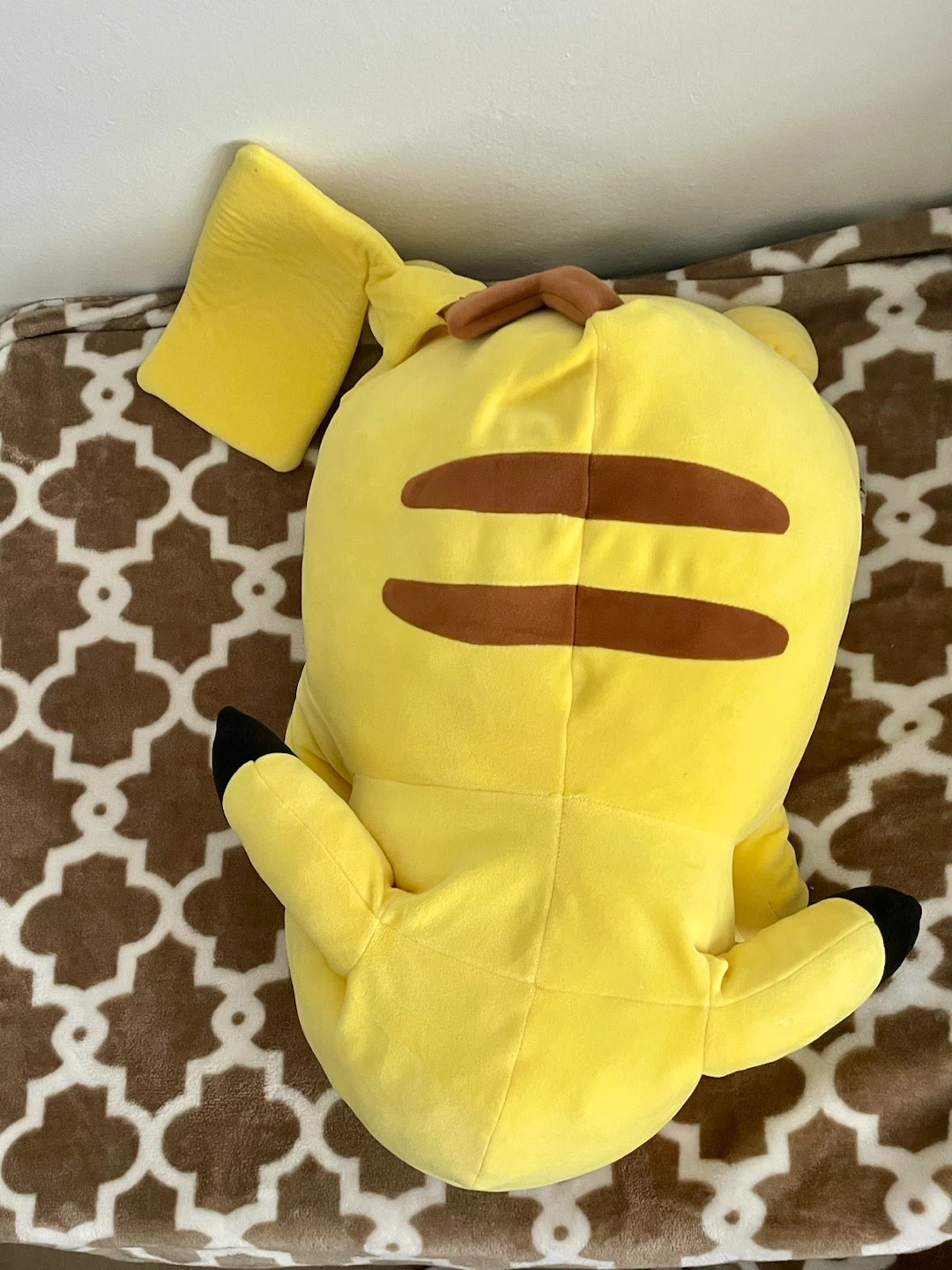 Sleeping pikachu plush! - photo 3