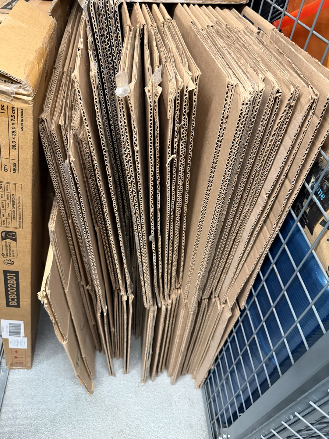 30 Cardboard Moving Boxes - photo 2