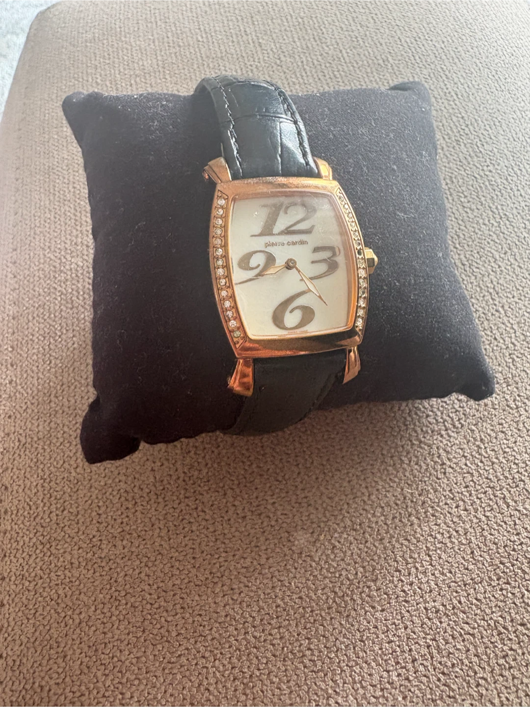 Seiko, Pierre Cardin, and Guess Women's Watches/Accessories - photo 2