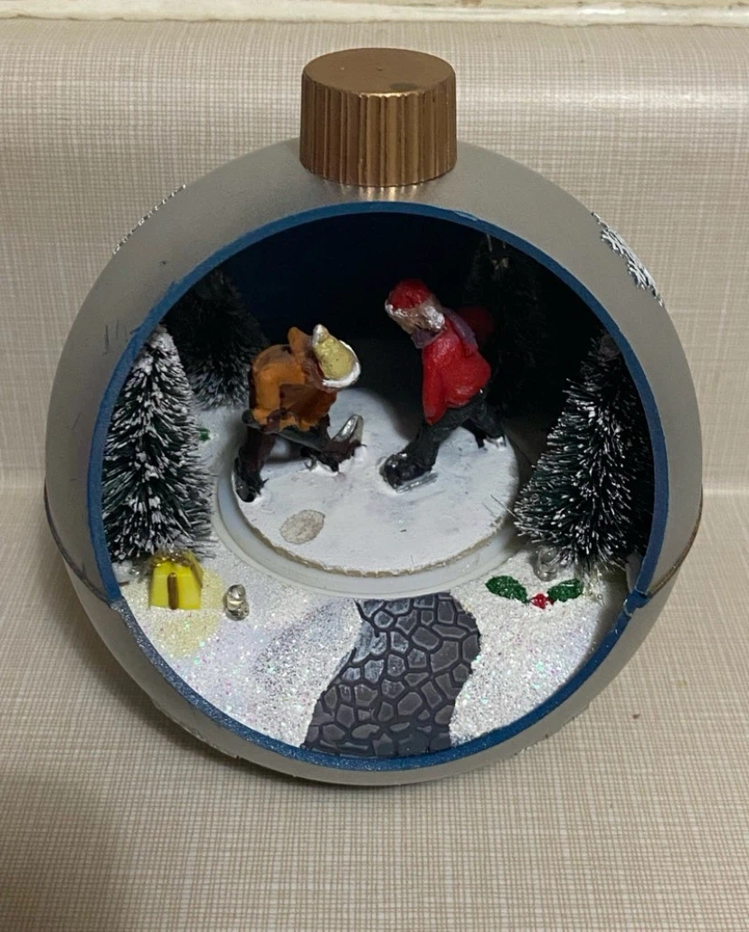 Hockey Collectible with Spinning Figures