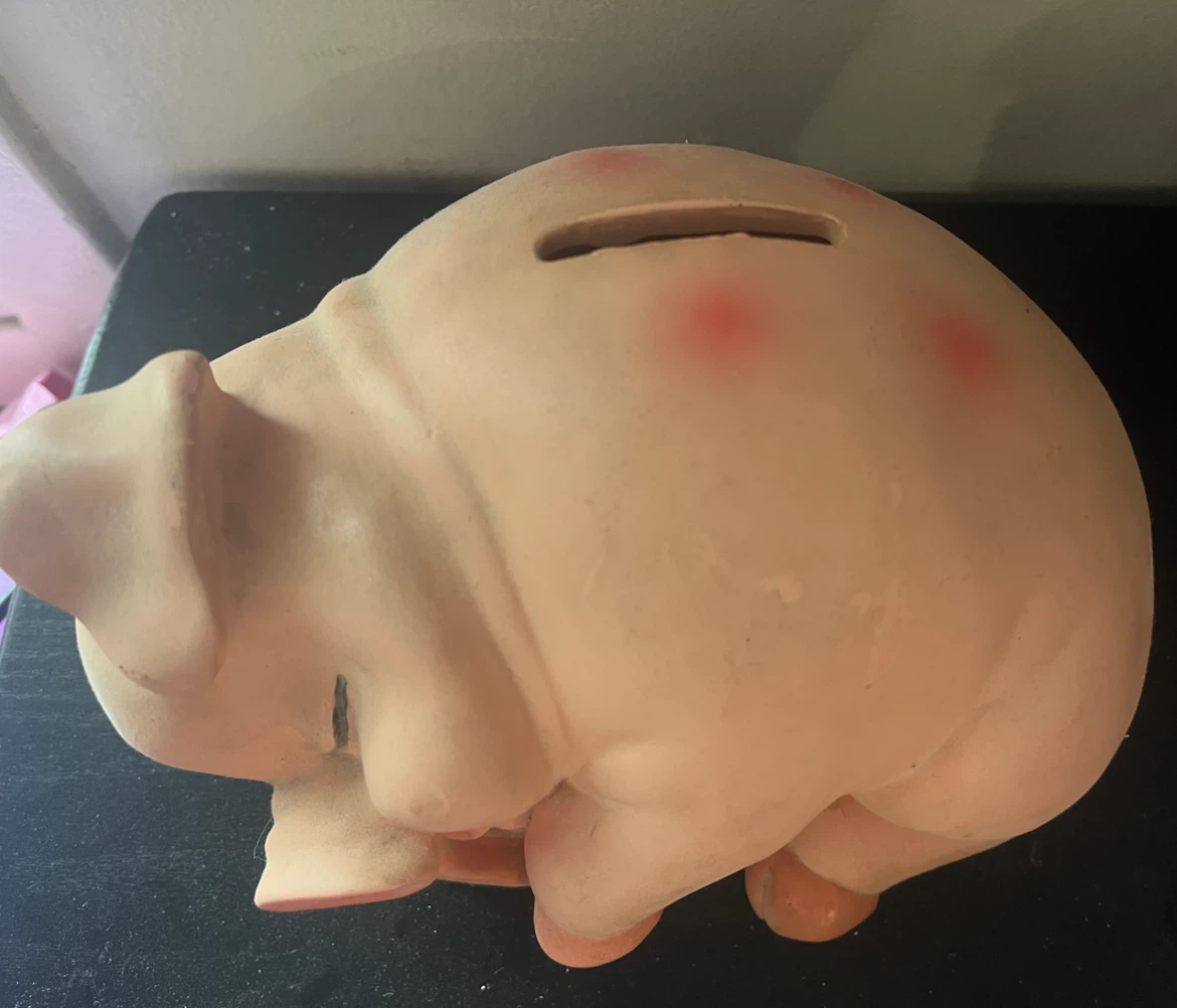 Sleeping Piggy Bank - photo 2