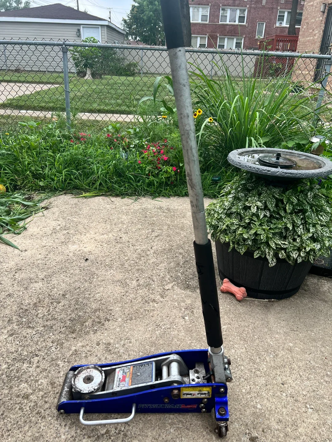 Pittsburgh Racing 1.5 Ton Floor Jack