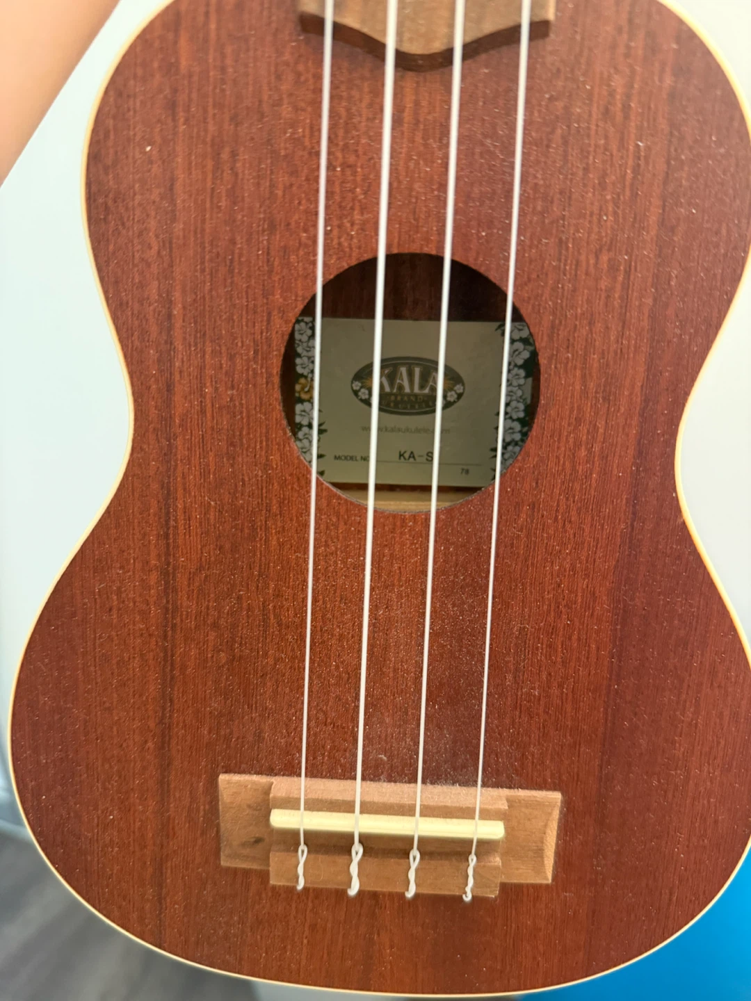 Kala Satin Mahogany Soprano Ukulele with White Binding (KA-S) - photo 2