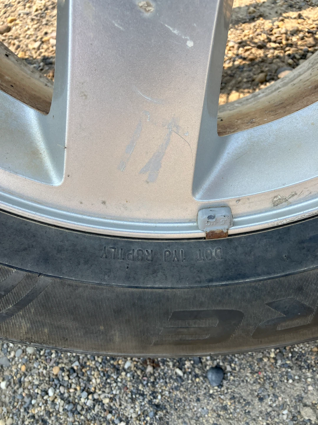 Set of 4 Tires with Rims - photo 5