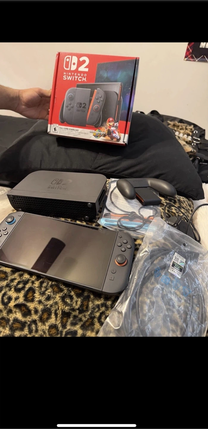 Nintendo Switch OLED Model 2022 with Games - photo 3