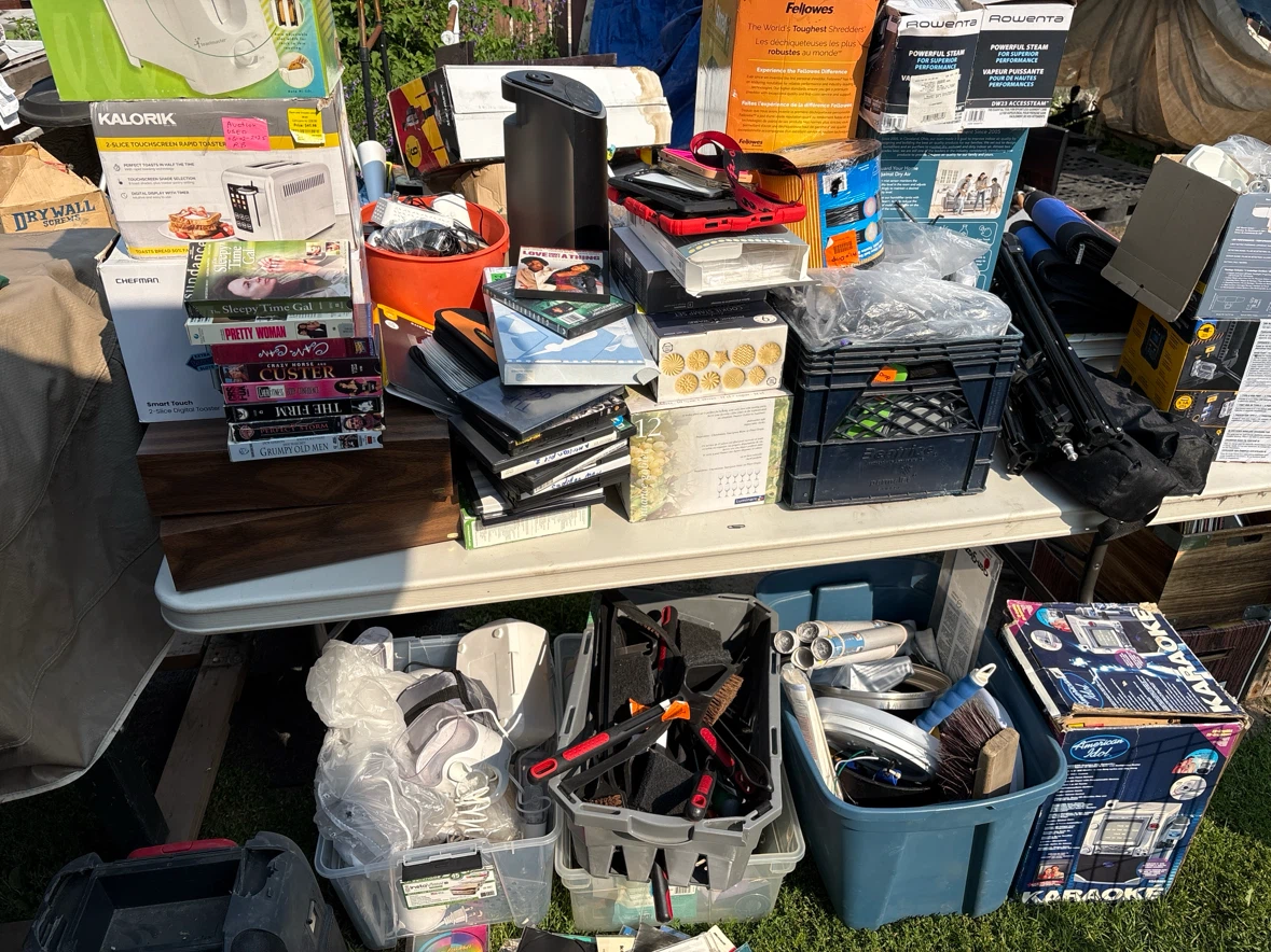 Garage Cleanout!!!!! Free items and by donations - photo 5