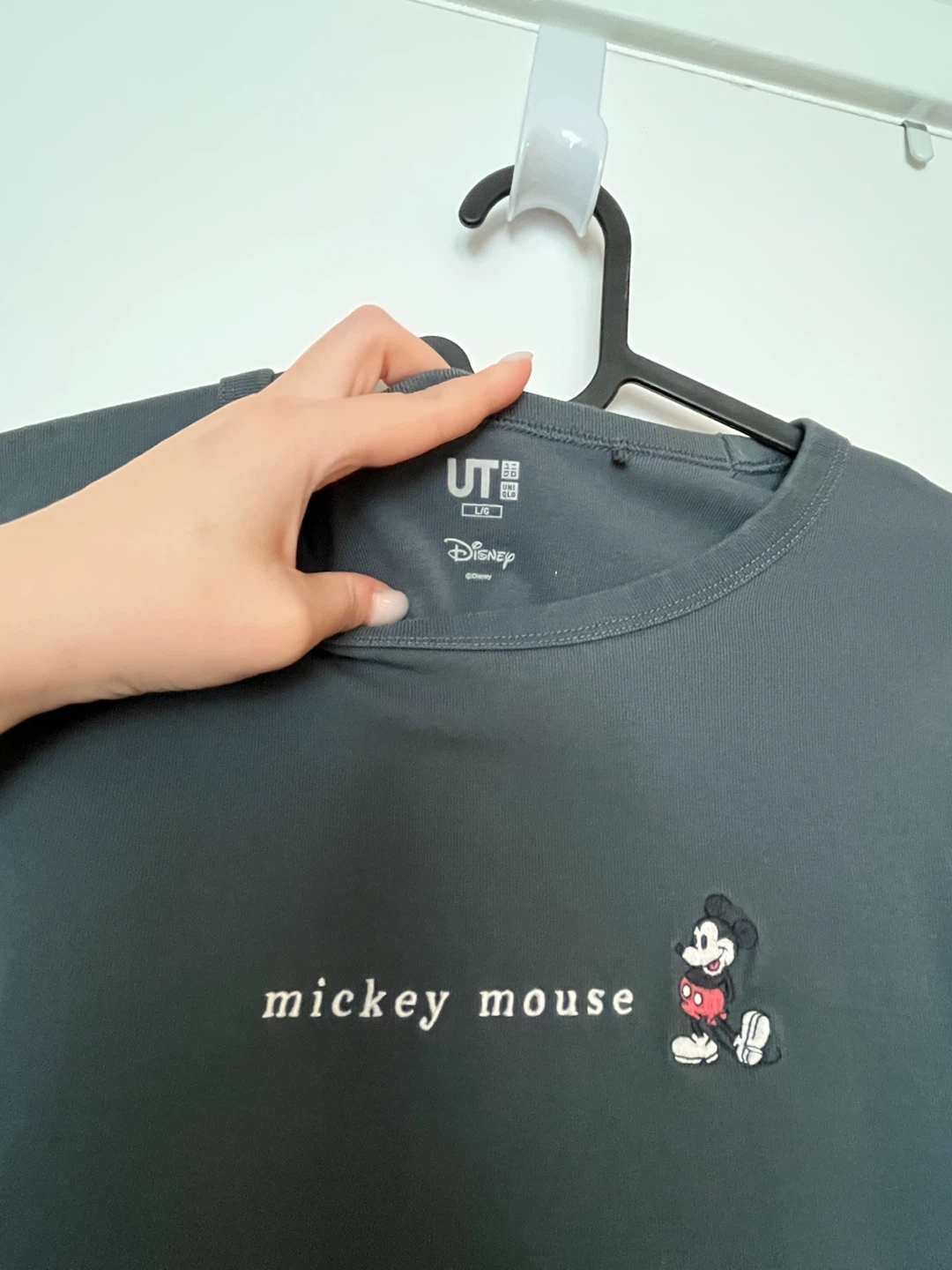 Uniqlo Disney Mickey Mouse T-Shirt - photo 2