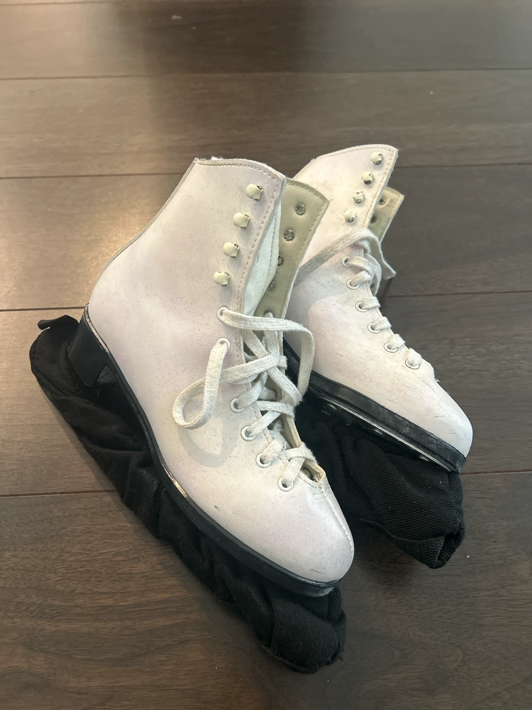 Figure Skates (Size 5)