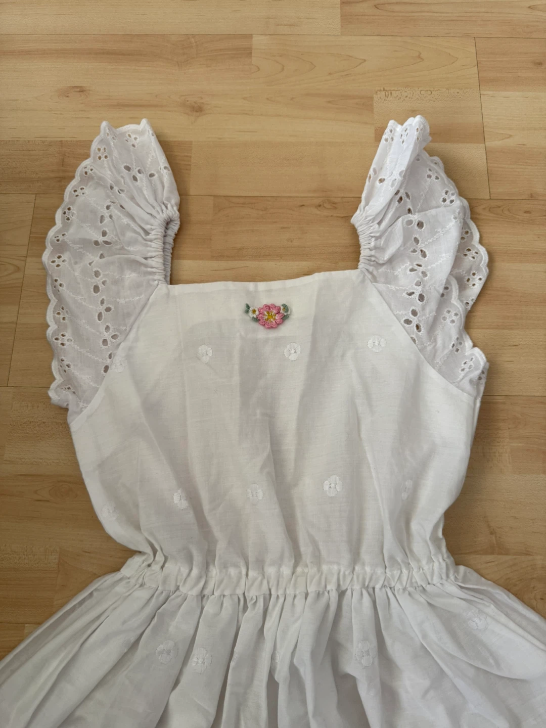 White eyelet sundress with pink ribbon accents - photo 2
