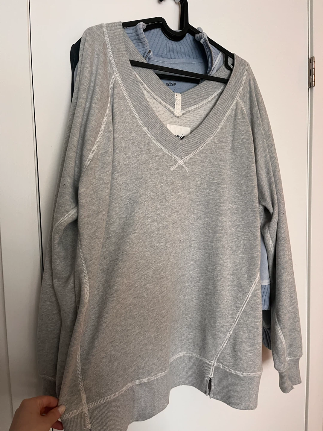 Aerie Grey show shoulder Sweatshirt