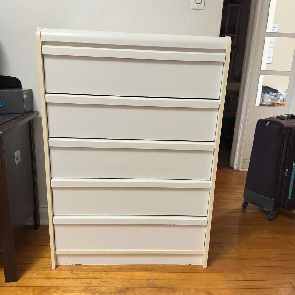 White 5-Drawer Dresser - photo 2