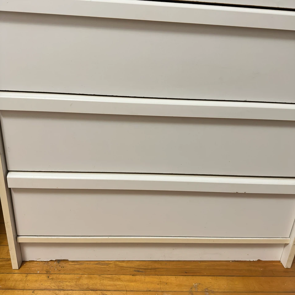 White 5-Drawer Dresser - photo 5