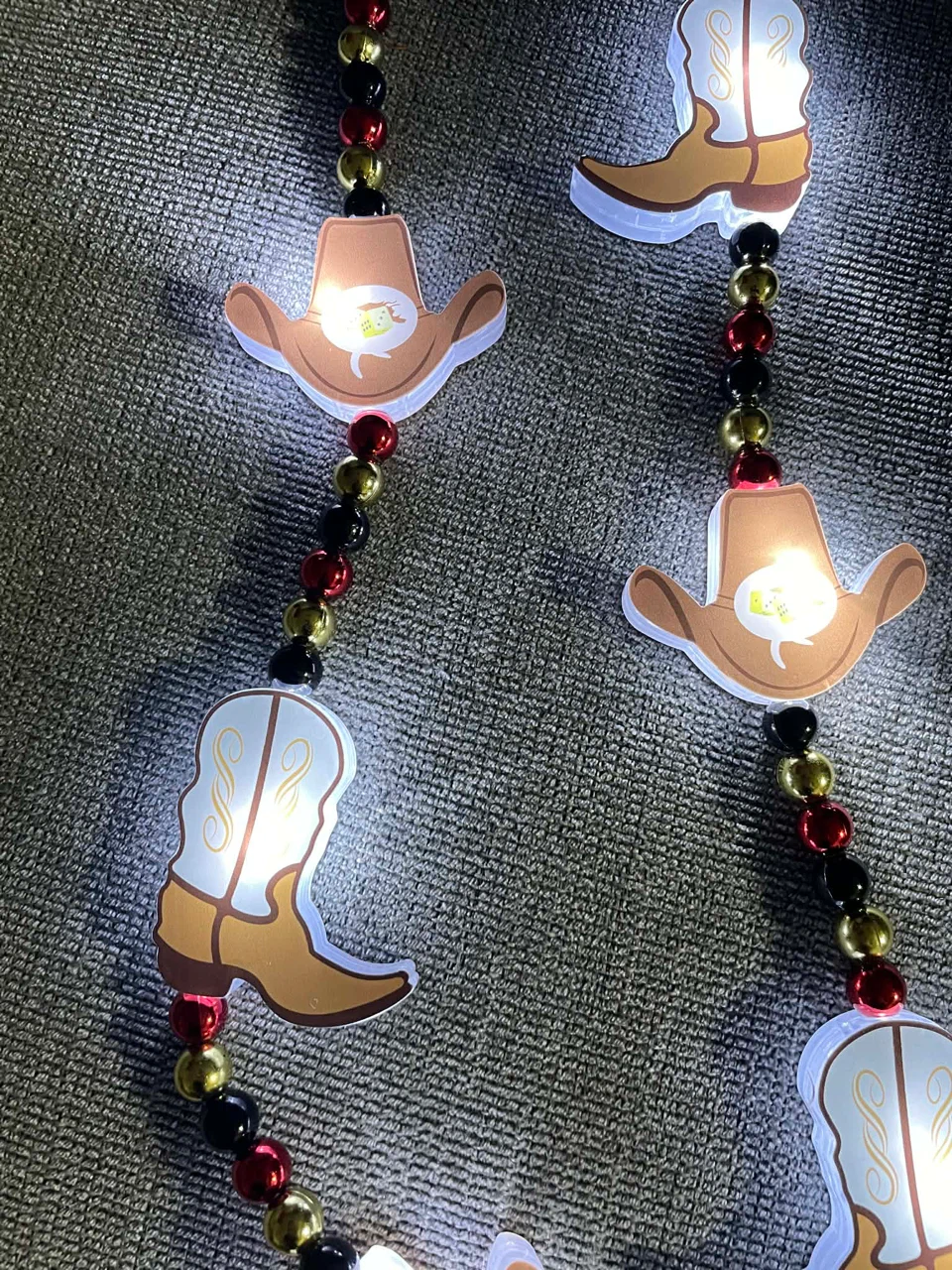 Light-Up Cowboy Hat & Boot Beads - photo 3