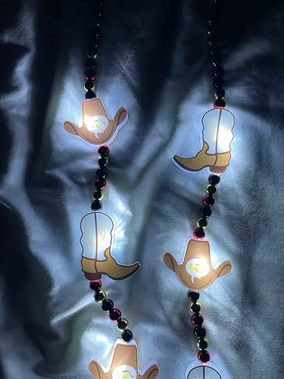 Light-Up Cowboy Hat & Boot Beads - photo 5