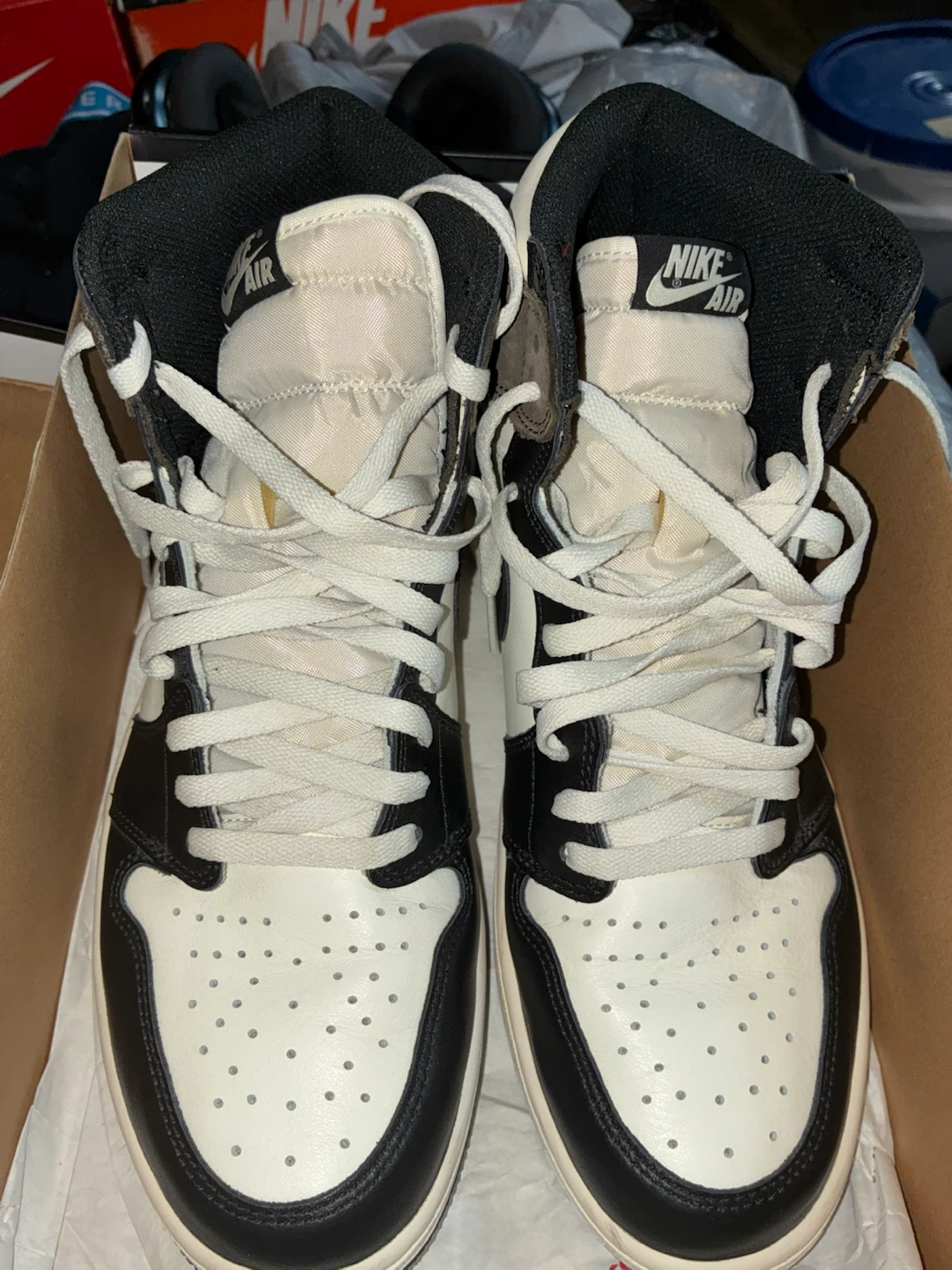 Nike Air Jordan 1 High OG "Mocha" Size 10 - photo 3