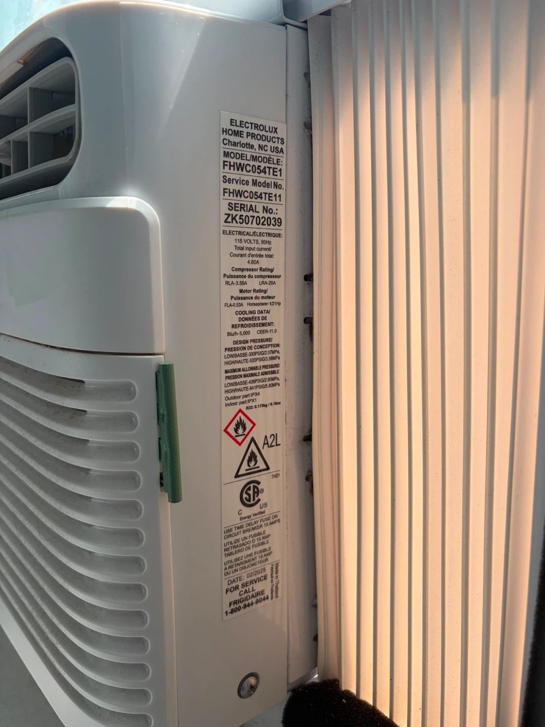 Frigidaire Window Air Conditioner - photo 2
