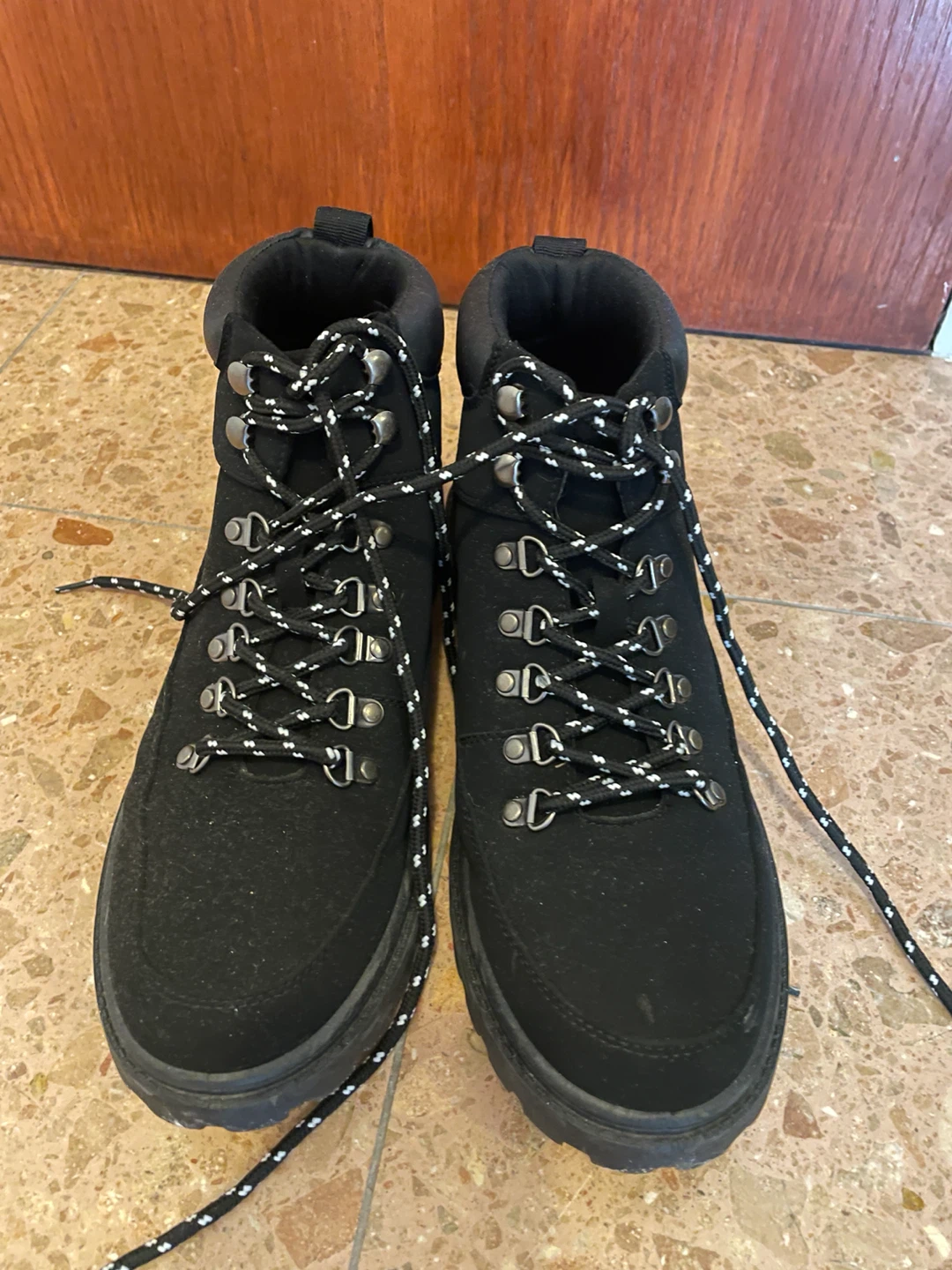Black Winter Boots (Size 9)