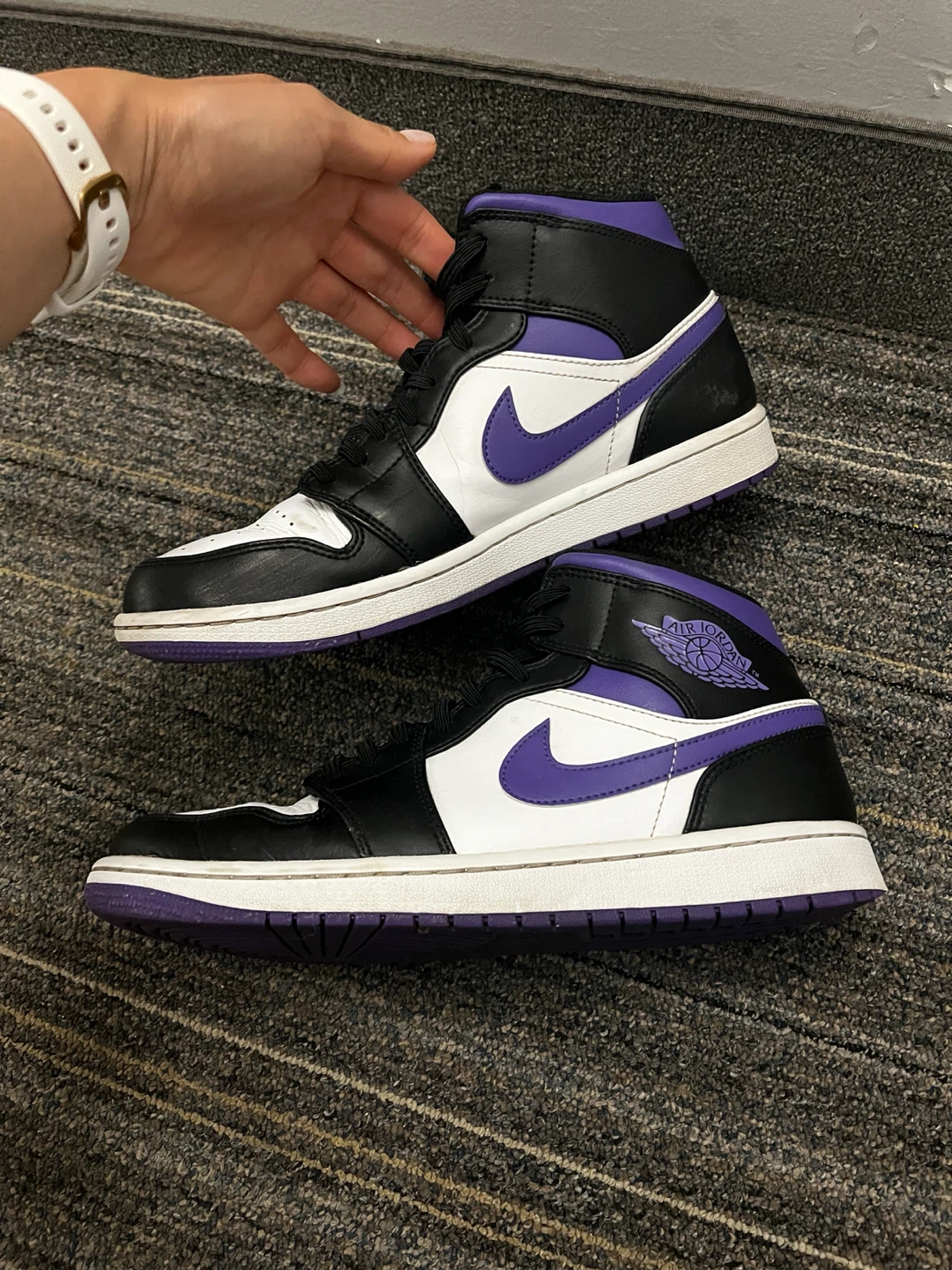 Air Jordan 1 Mid Purple Sneakers (US size 9) - photo 2