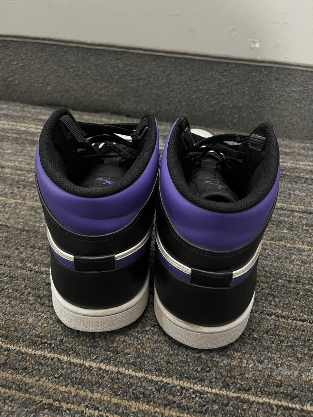 Air Jordan 1 Mid Purple Sneakers (US size 9) - photo 5