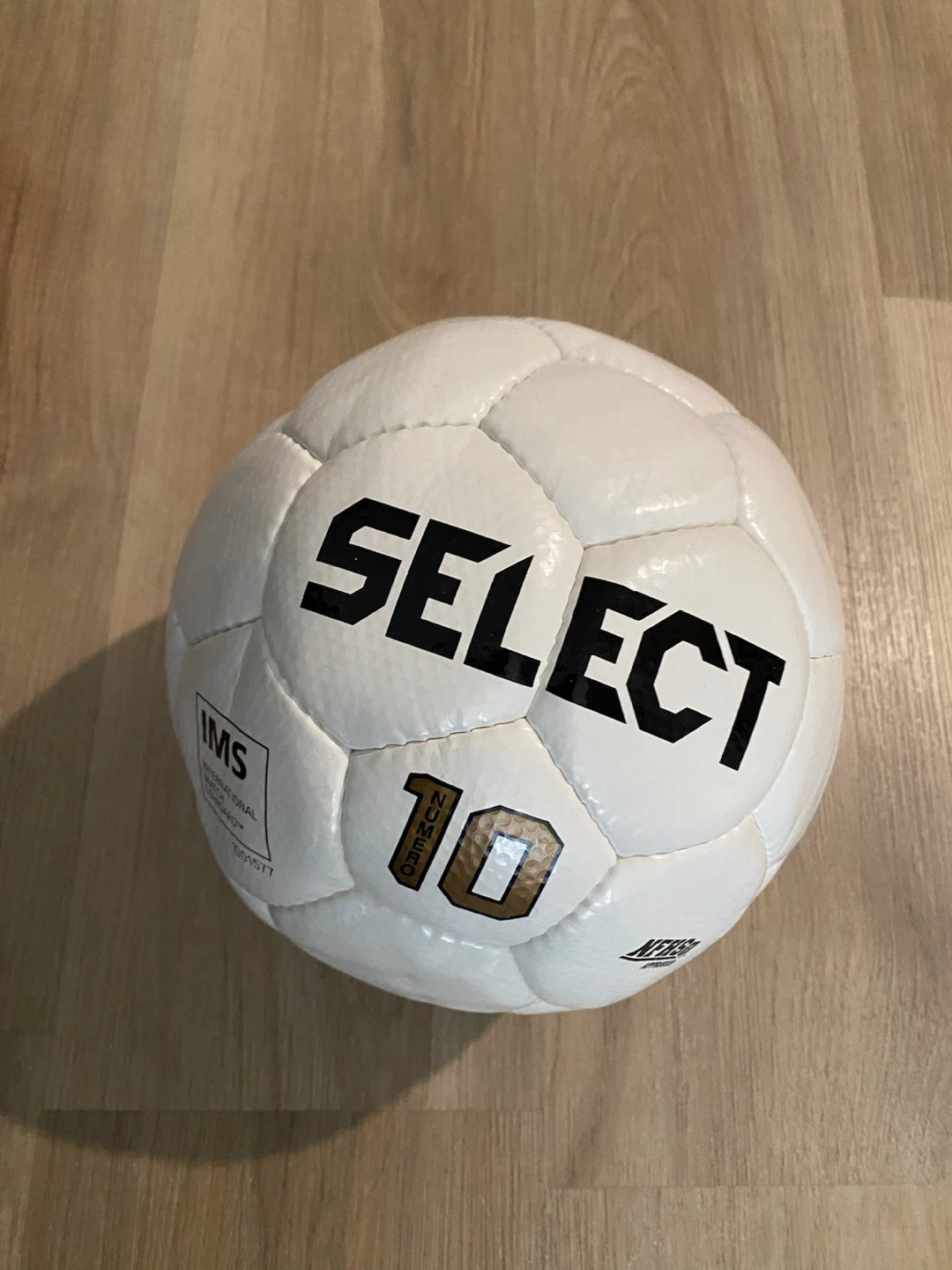 Select Size 5 Soccer Ball