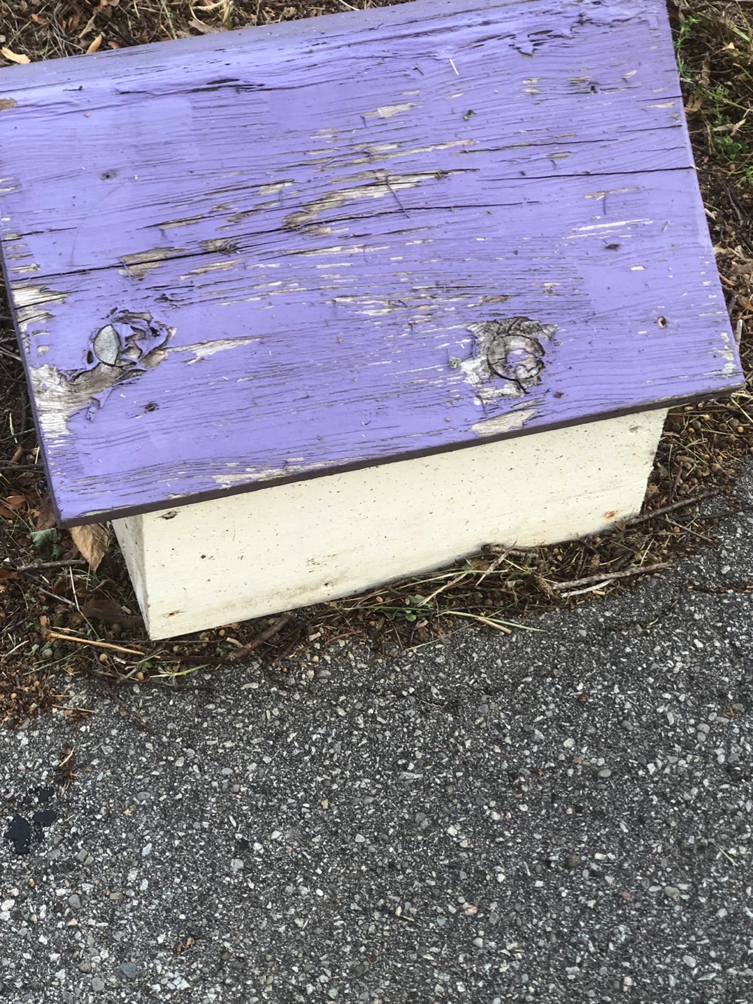 Rustic Wooden Birdhouse - photo 2