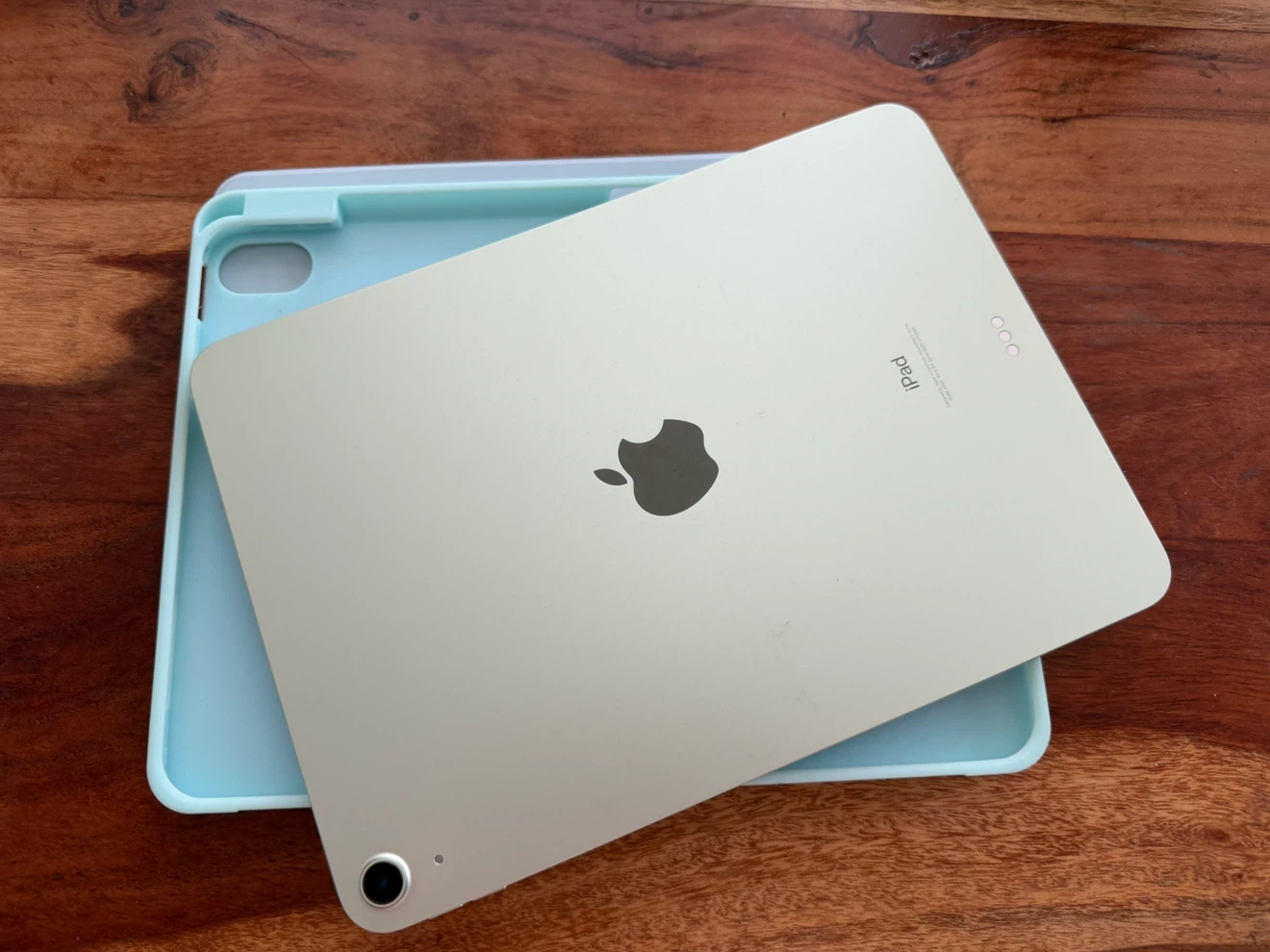 Apple iPad air 4 with Light Blue Case - photo 2