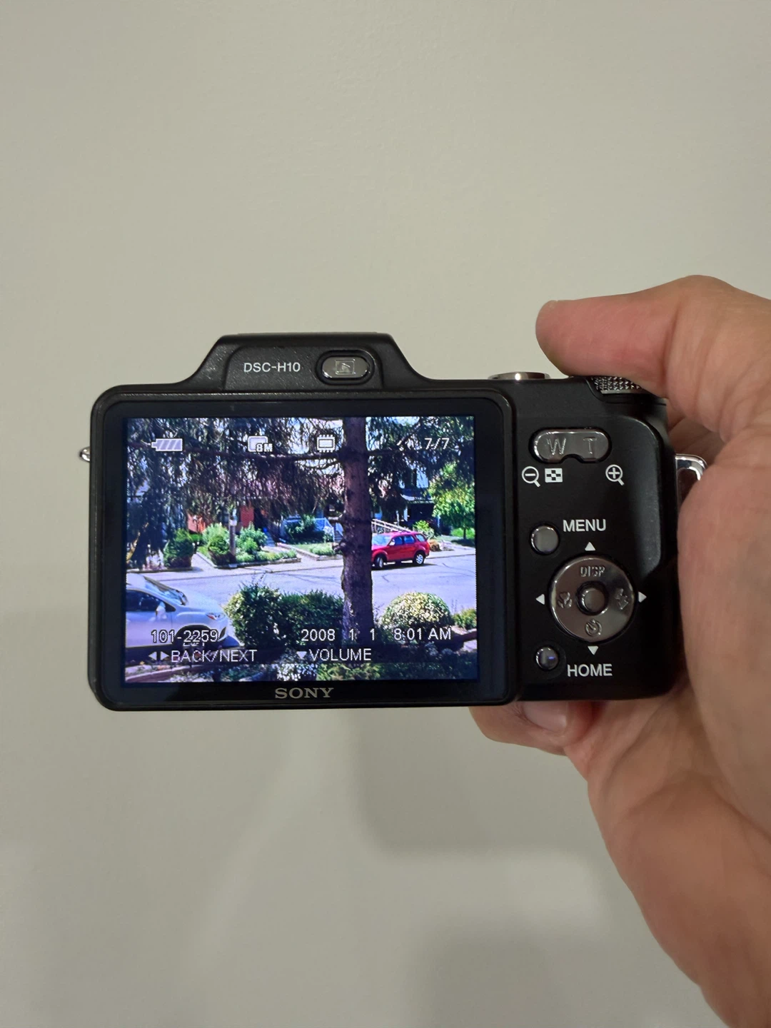 Sony Cyber-shot DSC-H10 Digital Camera - photo 4