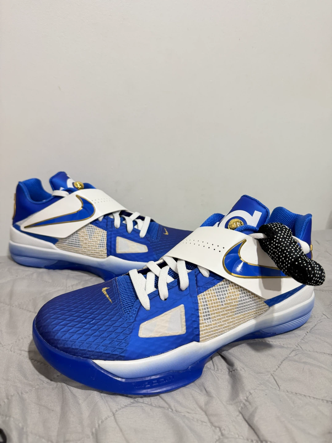 Nike zoom KD IV MVP size 12