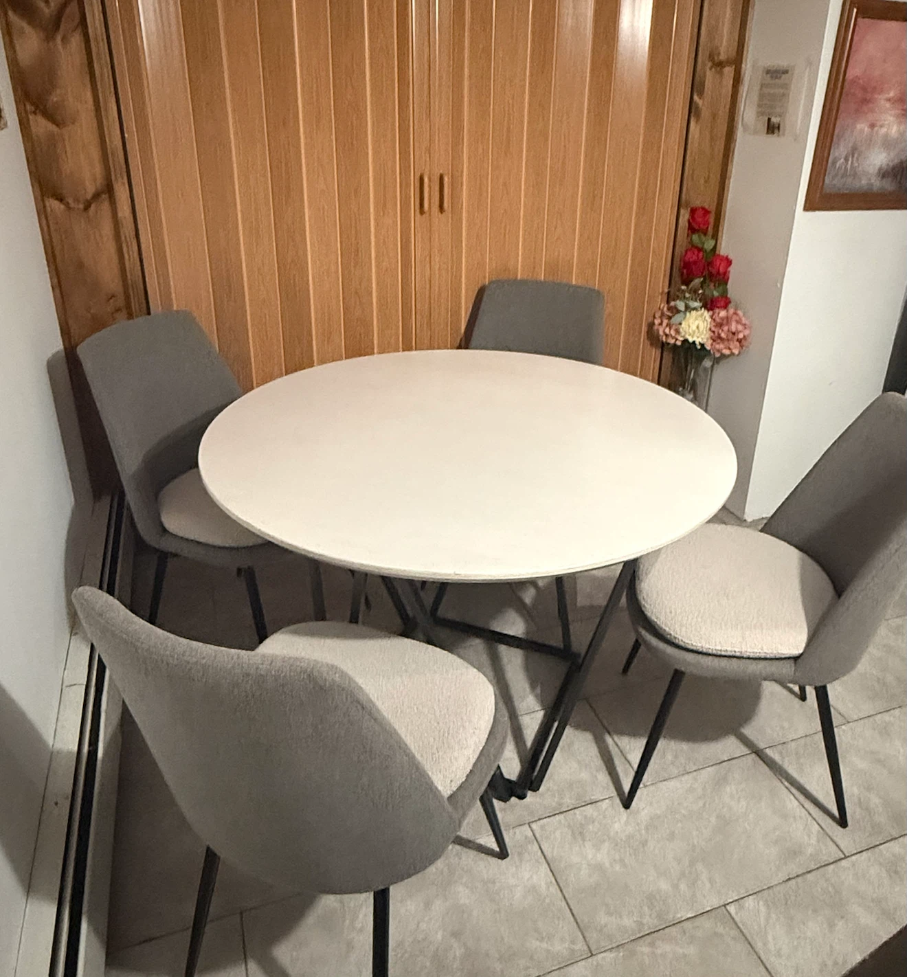 Modern Round Dining Table Set with 4 Upholstered Chairs - photo 2